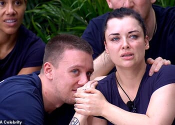 I'm A Celeb 's potential lovebirds Shona McGarty, 35, and Aitch, 24, have shared another heartfelt moment on tonight's episode ahead of the return of live trials