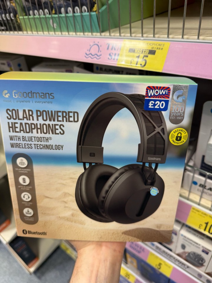 Box for Goodmans solar-powered Bluetooth wireless headphones.