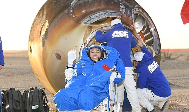 Astronaut Chen Zhongrui exited the Shenzhou-21 space capsule on November 14 after a nine-day delay caused by space debris damaging their original spacecraft