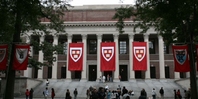 The Free-Speech Dustup Over Harvard’s Conservative Magazine