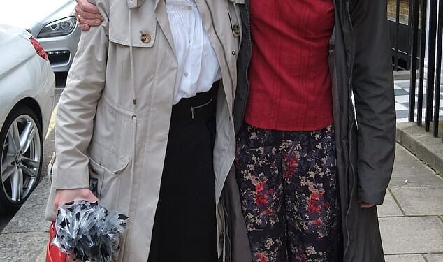 Susanna Gross, who died on Tuesday, with her mother Miriam