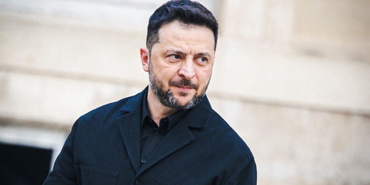 Trump’s Peace Plan is a Lifeline for Zelensky