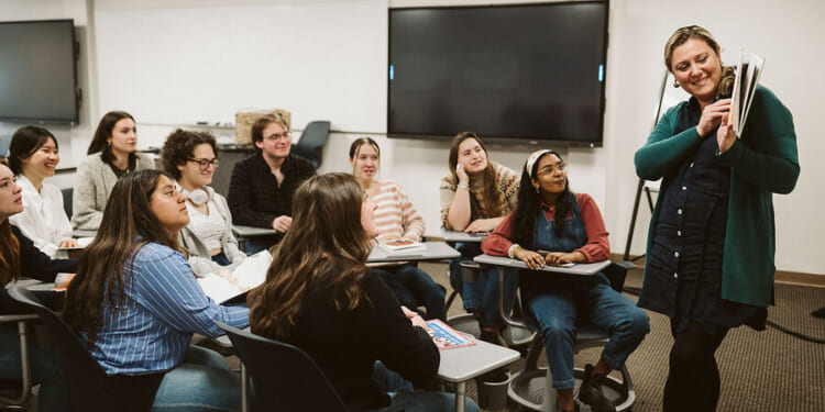 U.S. students need help reading. How about helping their teachers?