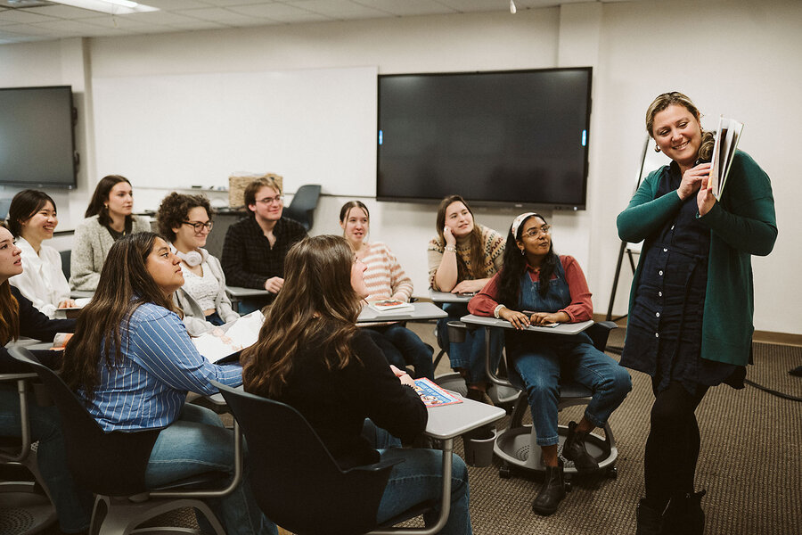 U.S. students need help reading. How about helping their teachers?