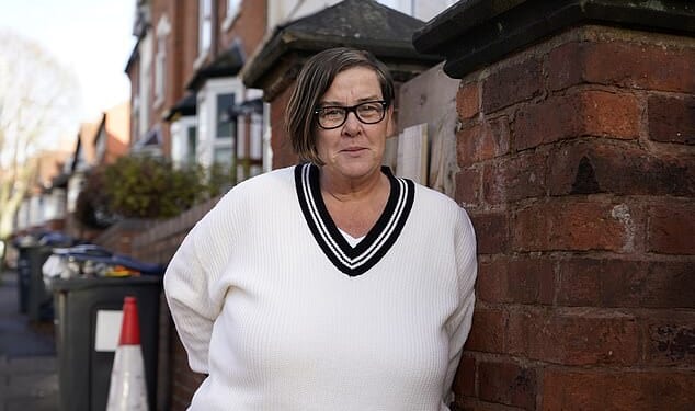 Ms Kelly says she believes that Sir Keir Starmer does not have the backs of working people who are angry about how much Rachel Reeves wants to tax them