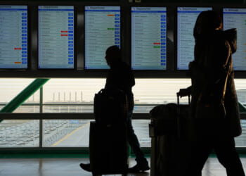 Why over 1,000 flights were canceled this week – and what it means for holiday travel