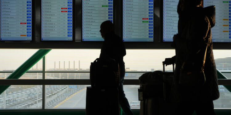 Why over 1,000 flights were canceled this week – and what it means for holiday travel