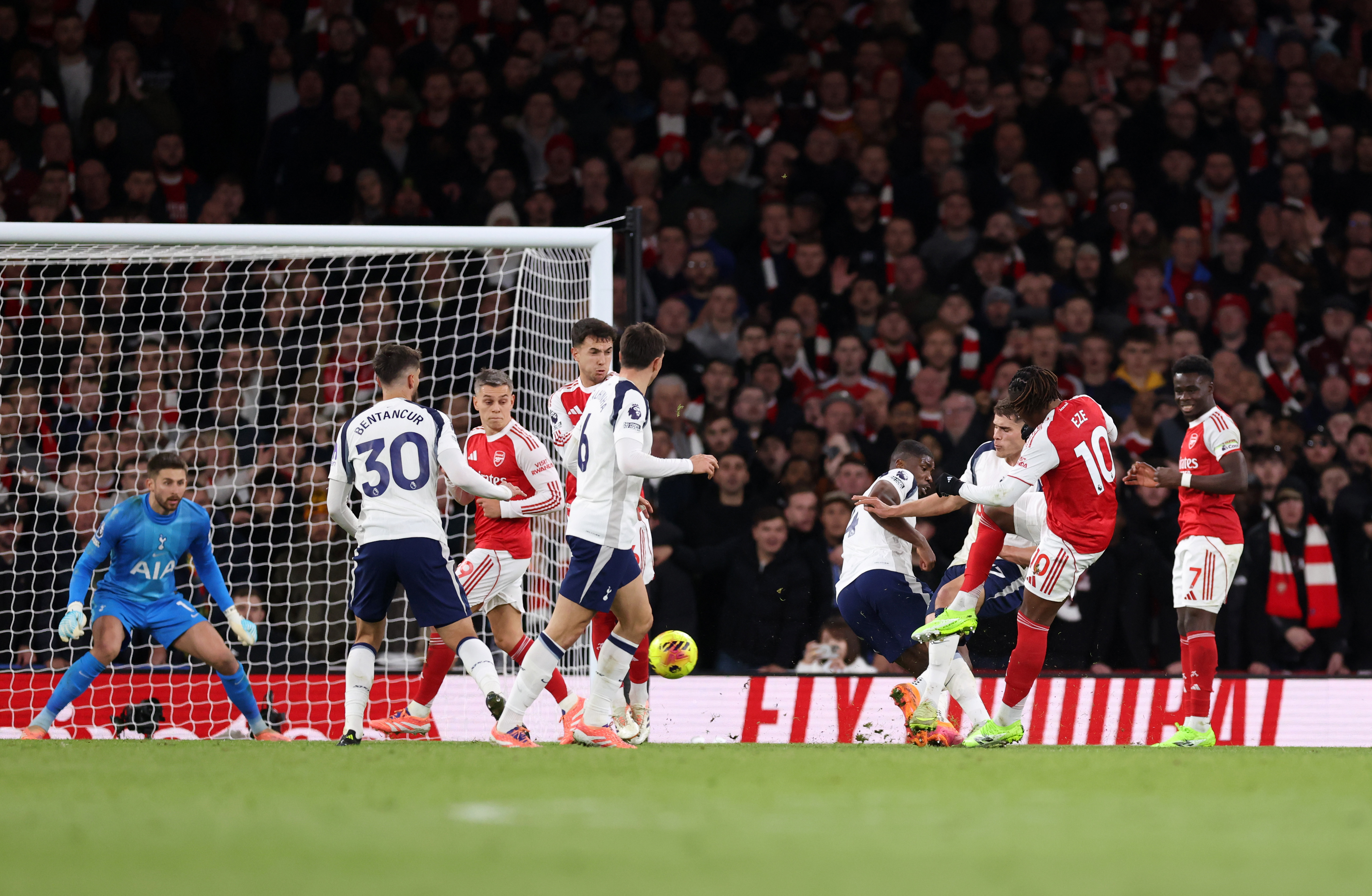 Arsenal v Tottenham Hotspur - Premier League