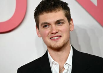 Nepo-baby attends red carpet premiere alongside British A-lister mum