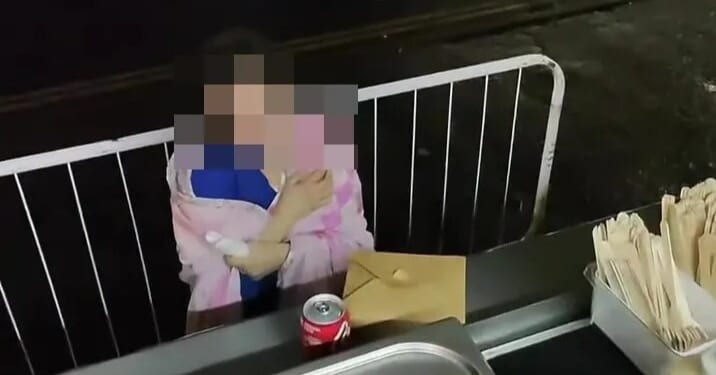 Jacket potato van goes viral after videos show him gifting free food to homeless as viewers praise kindhearted owner