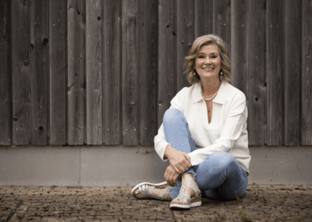 I discovered my husband's affair with my best friend two days before Christmas