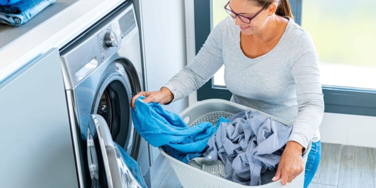 The 'perfect' gadget that speeds up drying wet laundry inside, costs just 6p an hour to run & 'warms the room' too