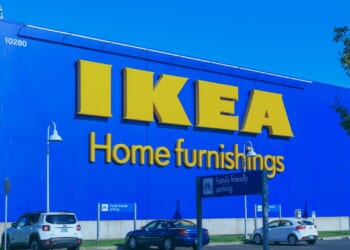 Shoppers are racing to Ikea to get their hands on stunning Christmas decorations & they cost just £6