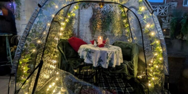 I made a mega cosy Christmas igloo in my garden with Temu buys
