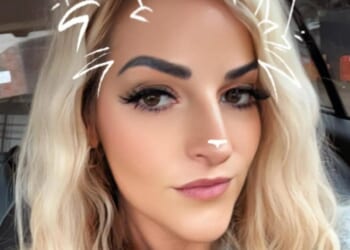 Prison officer who ‘took lag lover to romantic pub lunch and introduced him as a contractor to colleagues’ is cleared