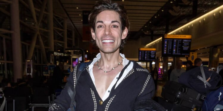 I'm A Celeb cast finally return home as Eddie, Tom, Kelly, and Unpacked host Joel Dommett touch down in the UK