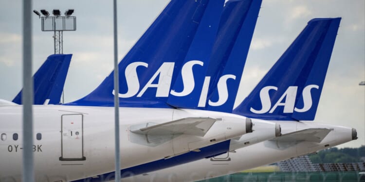 'Intoxicated' air steward arrested on suspicion of turning up for work at Heathrow while high on cocaine