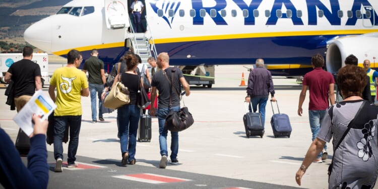 Budget airlines slammed for offering cheap £5.99 luggage fees
