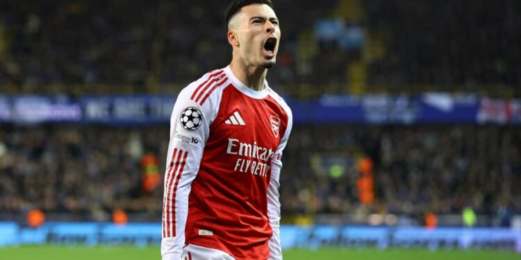 Gabriel Martinelli breaks Arsenal record with goal to send Gunners clear at top of Champions League table