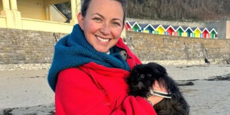 Charlotte Church reveals she STINKS as she admits she doesn’t wear deodorant