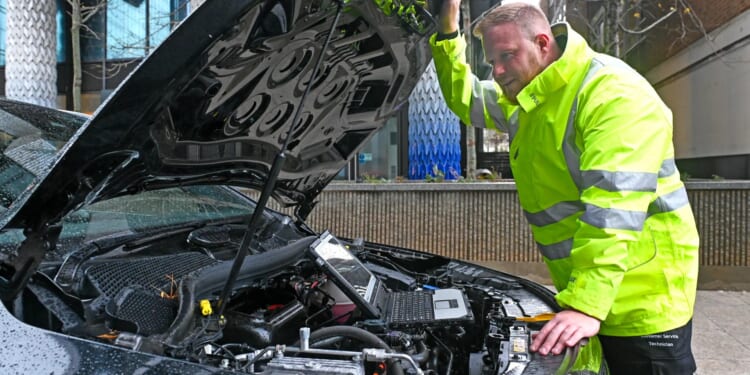 How to land a crucial role during festive break as a mobile expert technician to help keep Britain moving