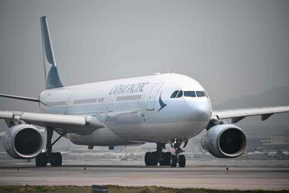 FILES-HONG KONG-BRITAIN-CHINA-AVIATION-CATHAY