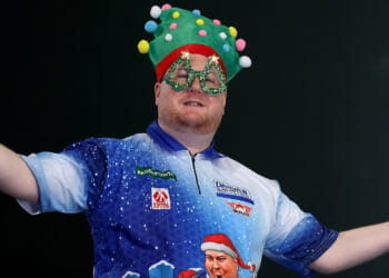 'Michael Buble of Darts' - Ricky Evans' walk-on for World Championship opener leaves fans saying 'Christmas is here'