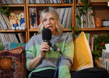 Zoe Ball QUITS Radio 2 show as she reveals new host live