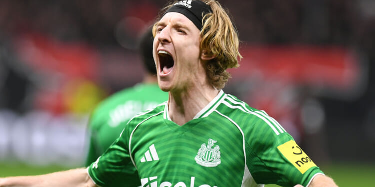 ‘All the pressure’s on them’ – Anthony Gordon warns Sunderland that Newcastle are ready for derby ‘war’