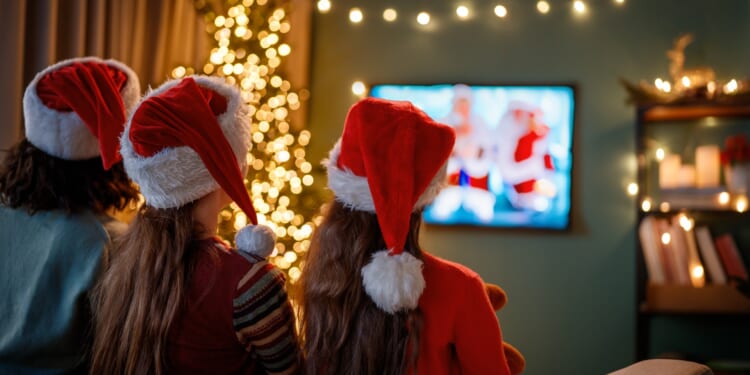 Four savvy ways to host a festive family film night on a budget