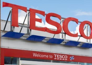 ‘This is not OK’ people say as influencer strips off in the middle of Tesco to protest the lack of changing rooms