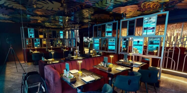 Nearly 30 diners suffer serious food poisoning including vomiting and fainting after eating at city centre restaurant