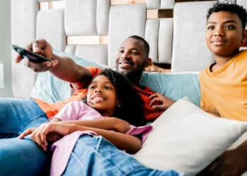 Iconic US series with huge A-list stars lands new UK streaming home