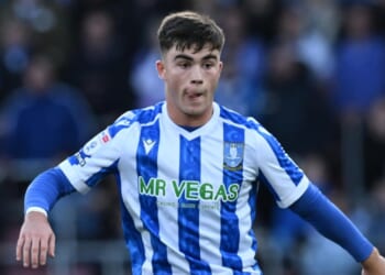 Man Utd star Harry Amass 'set for 12-club January transfer scramble' just days after Ruben Amorim's 'struggling' claim