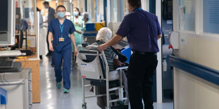 The 6 signs you SHOULD seek urgent help for flu