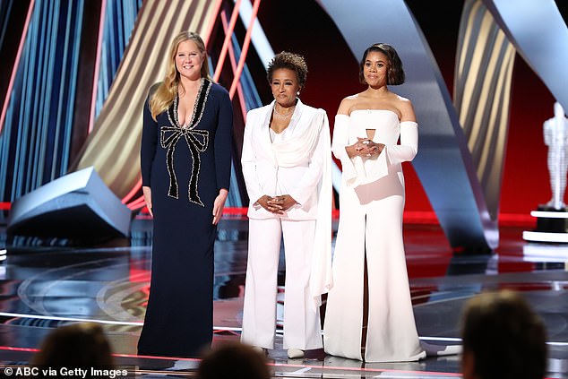 A shared hosting experiment that saw Amy Schumer, Wanda Sykes, and Regina Hall share the stage fell flat in 2022