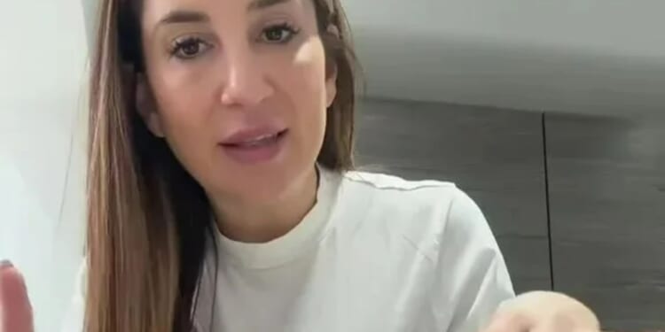 I'm putting my five-year-old daughter on a diet because she’s put on weight & I don't want her to get bullied at school