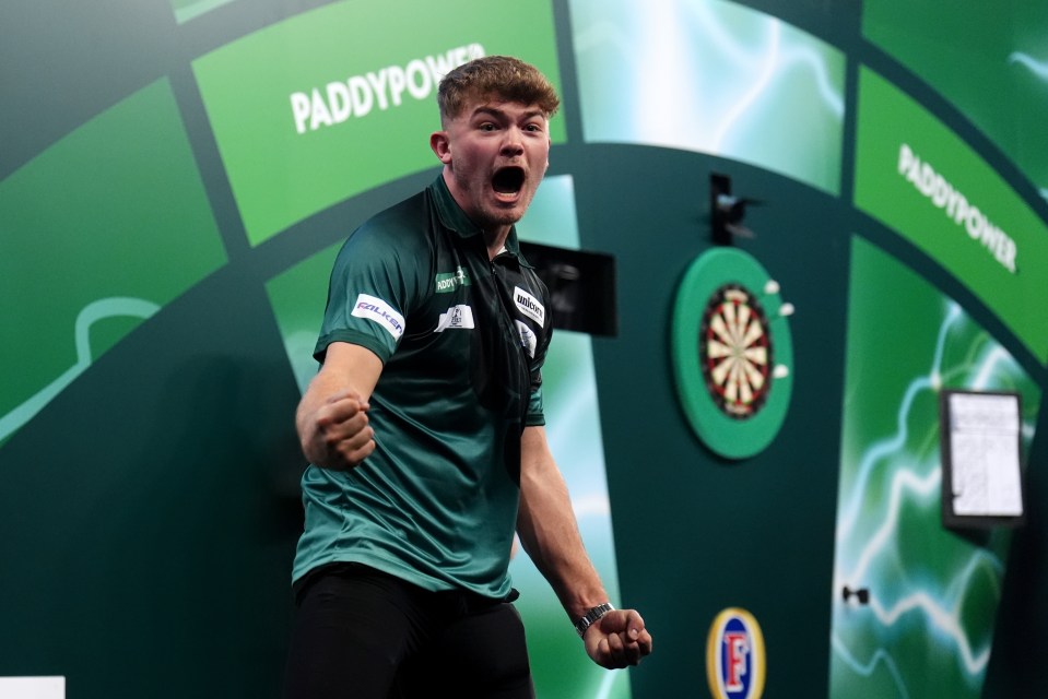 Paddy Power World Darts Championship - Day Five - Alexandra Palace