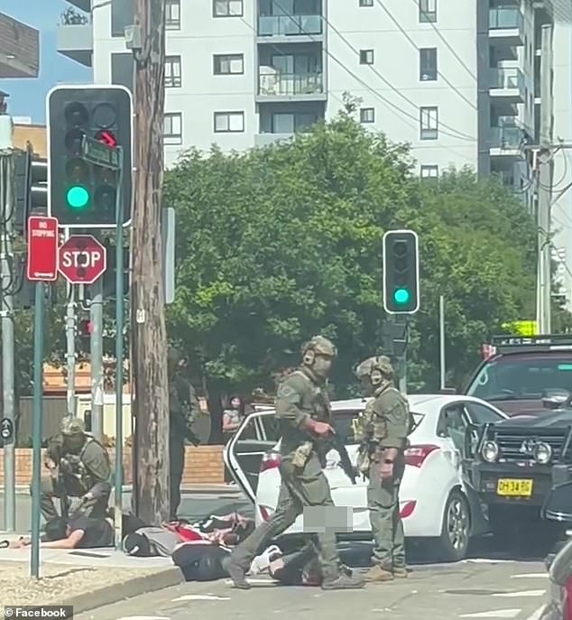 A group of men were apprehended on Thursday about 5pm in southwest Sydney, who reportedly shared the same extremist ideology as the alleged gunmen