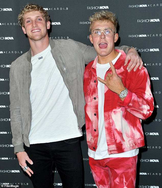 The Pauls were raised in what Pam calls a ‘regular American suburban upbringing’ in the suburbs of Cleveland, Ohio, by God-fearing Pam and her ex-husband Greg Paul