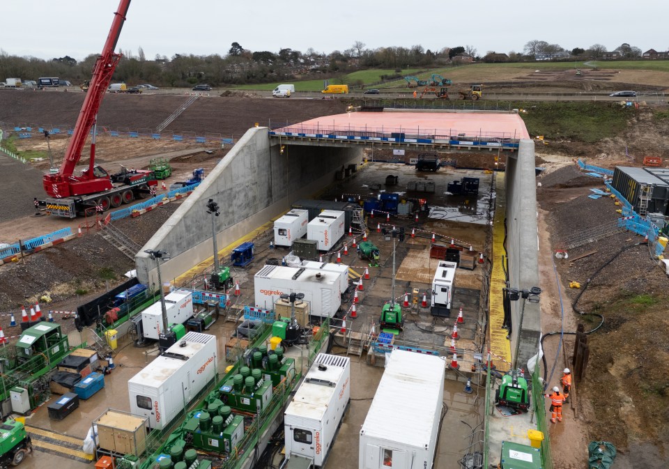 M27 Christmas closure