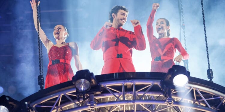 Strictly finalist 'slips' during first routine in blink and you'll miss it moment