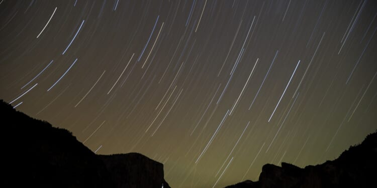 Winter Solstice TODAY as exact time North Pole points away from Sun & 'absolute gift' for stargazers revealed by experts