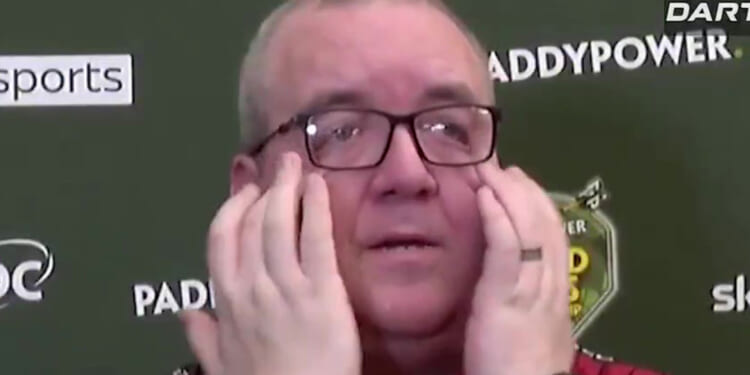 World Darts Championship star Stephen Bunting breaks down in tears as he reveals abuse over  'people's champion' comment