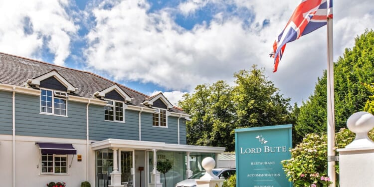 Son of rock & roll icon suddenly steps down from award-winning restaurant after 'emotionally demanding' two years