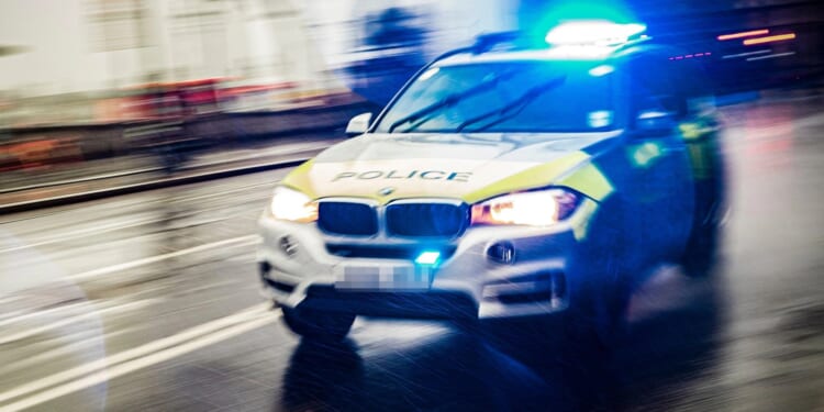 Met Cop sacked after fitting his Peugeot with sirens and blue lights to mimic cop car before being caught by colleagues