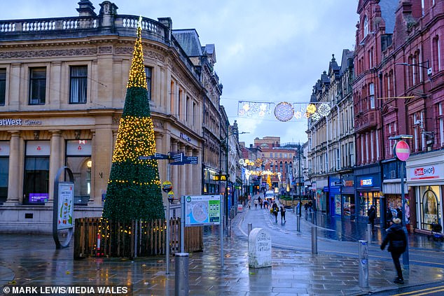The Christmas tree at the junction of High Street and Stow Hill in Newport had residents feeling more Grinch than Santa
