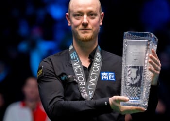 Chris Wakelin reveals daughter was rushed to hospital in terrifying health scare while he was competing in Scottish Open