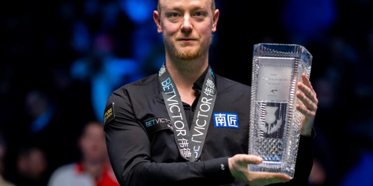 Chris Wakelin reveals daughter was rushed to hospital in terrifying health scare while he was competing in Scottish Open