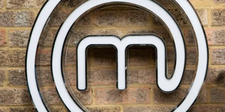 Love Island star wins Christmas Celeb MasterChef special